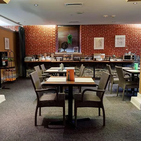 Lancaster Arts Hotel 